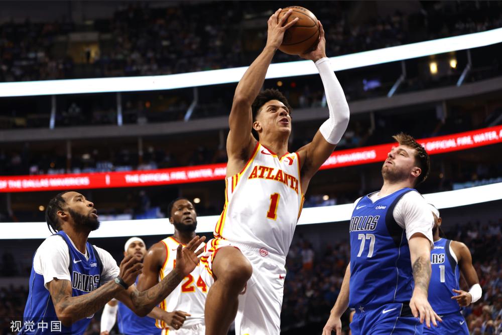 均不算抢眼 均不算抢眼