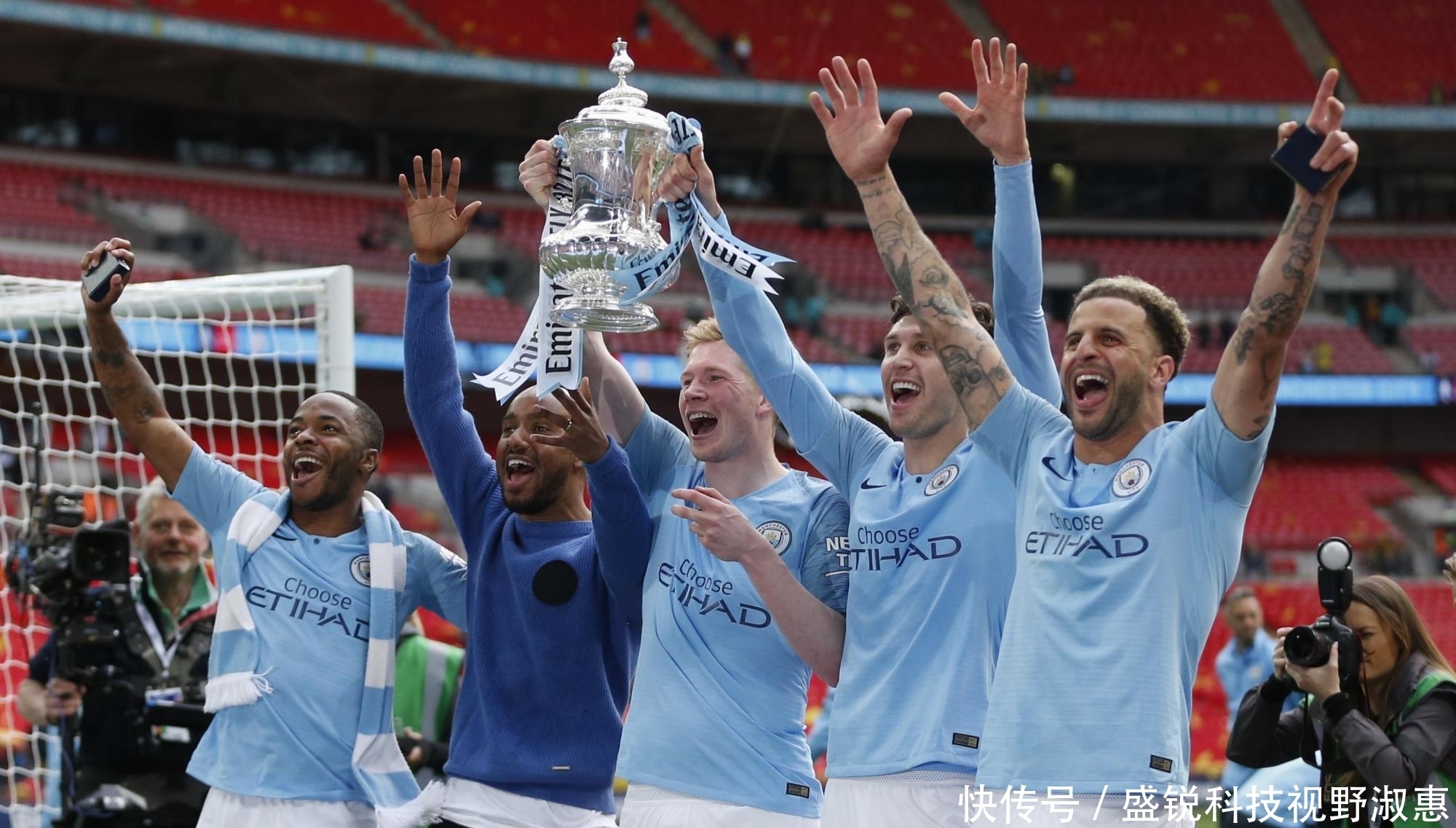 舞台的坚实 舞台的坚实