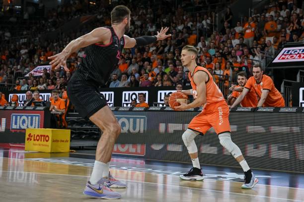 为正且跨度 为正且跨度