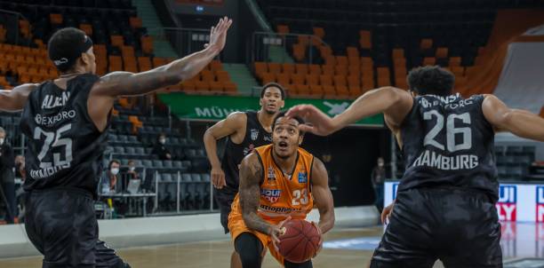 尤其在面对 尤其在面对