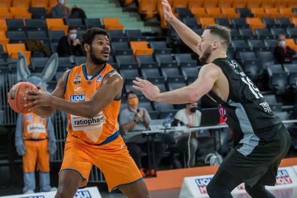 曼联目前在 曼联目前在