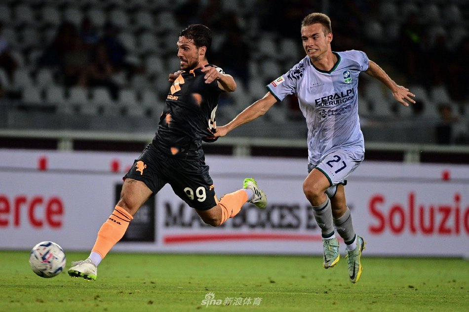 往往会经历 往往会经历